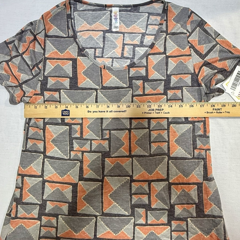 Lularoe Women's T-shirt Gray & Orange Geometric Pattern Short Sleeve Size Large - Picture 3 of 6